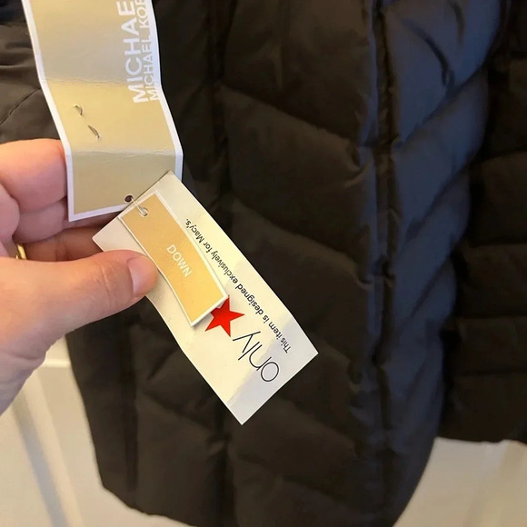 MICHAEL MICHAEL KORS
Faux-Fur-Trim Hooded Puffer Coat - Picture 5 of 5